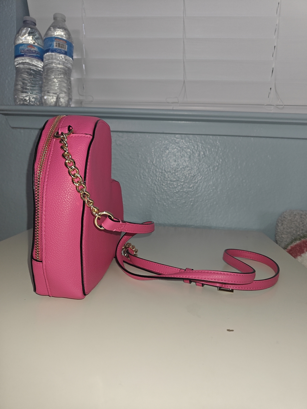 Victoria's Secret Hot Pink Heart Crossbody Bag - Picture 5 of 6